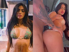 Pornô com Brenda Trindade fodendo com macho na escada